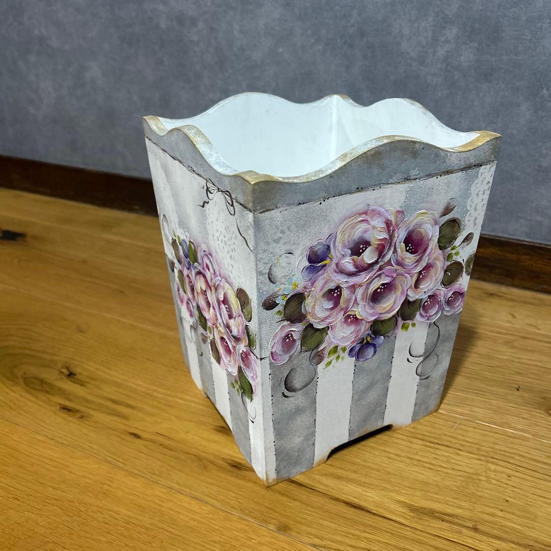 ボックス、トートバッグ。ばら園です。