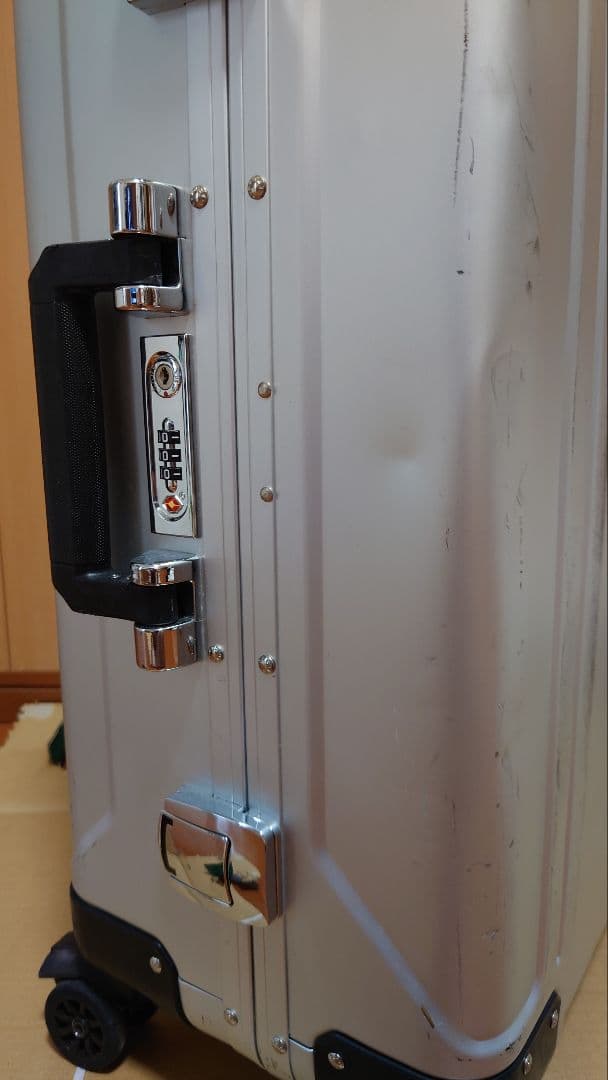 ゼロハリバートン　ZR Series 68L キャリー