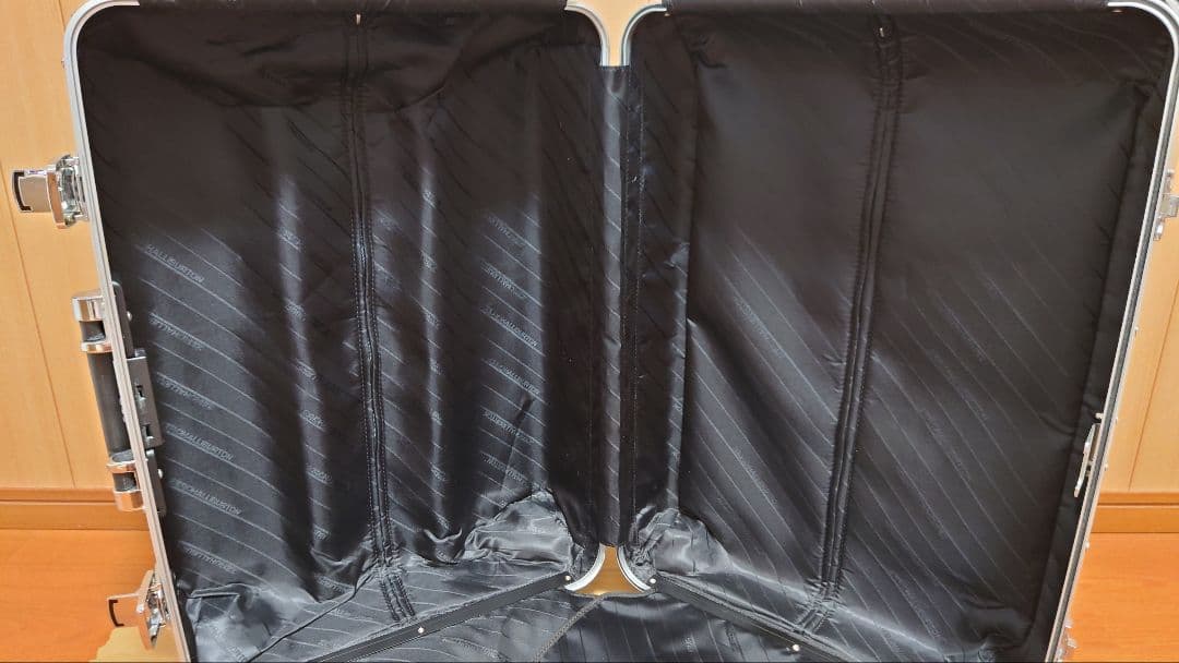 ゼロハリバートン　ZR Series 68L キャリー