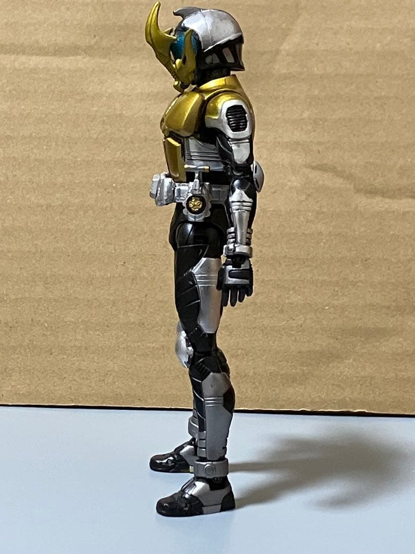 S.H.Figuarts 真骨彫 仮面ライダーコーカサス