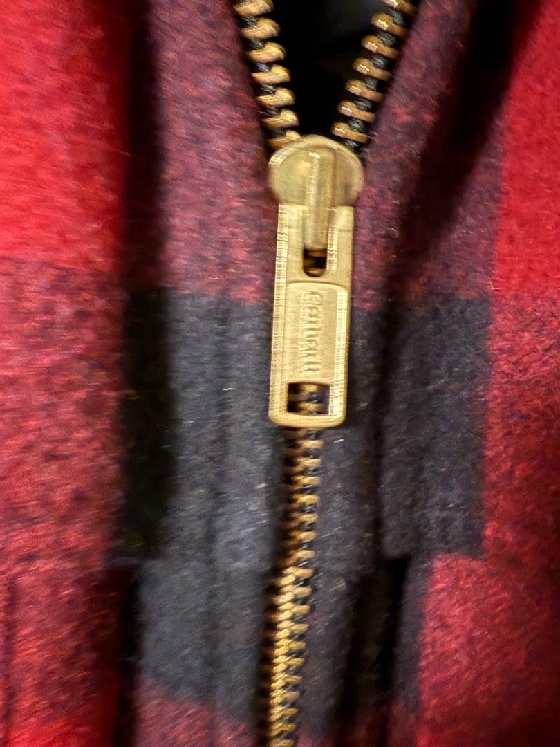 ク*ル様 Carhartt 赤黒チェック メルトンジャケット