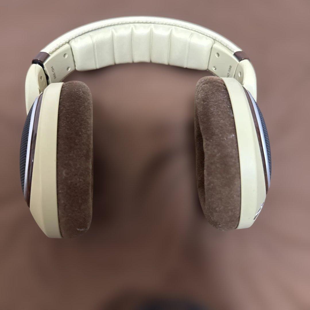 ヘッドホン HD598