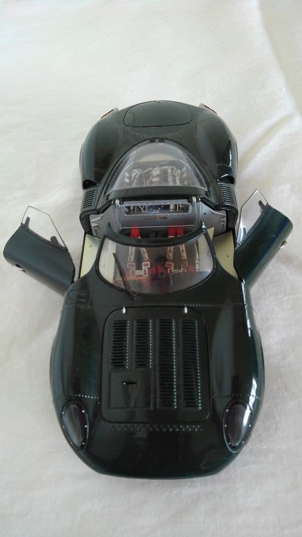 ミニカー JAGUAR  XJ13  1/18  Model Car