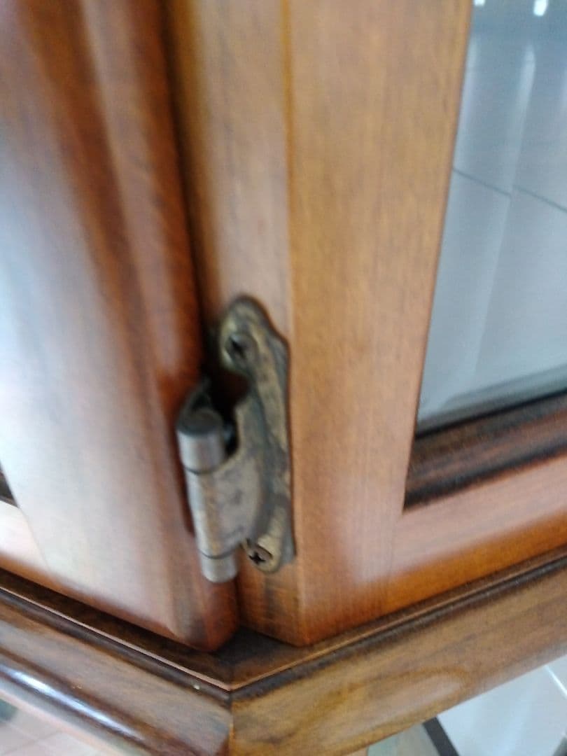 p*o様 karimoku カリモク キュリオケース コーナーキャビネット 飾り