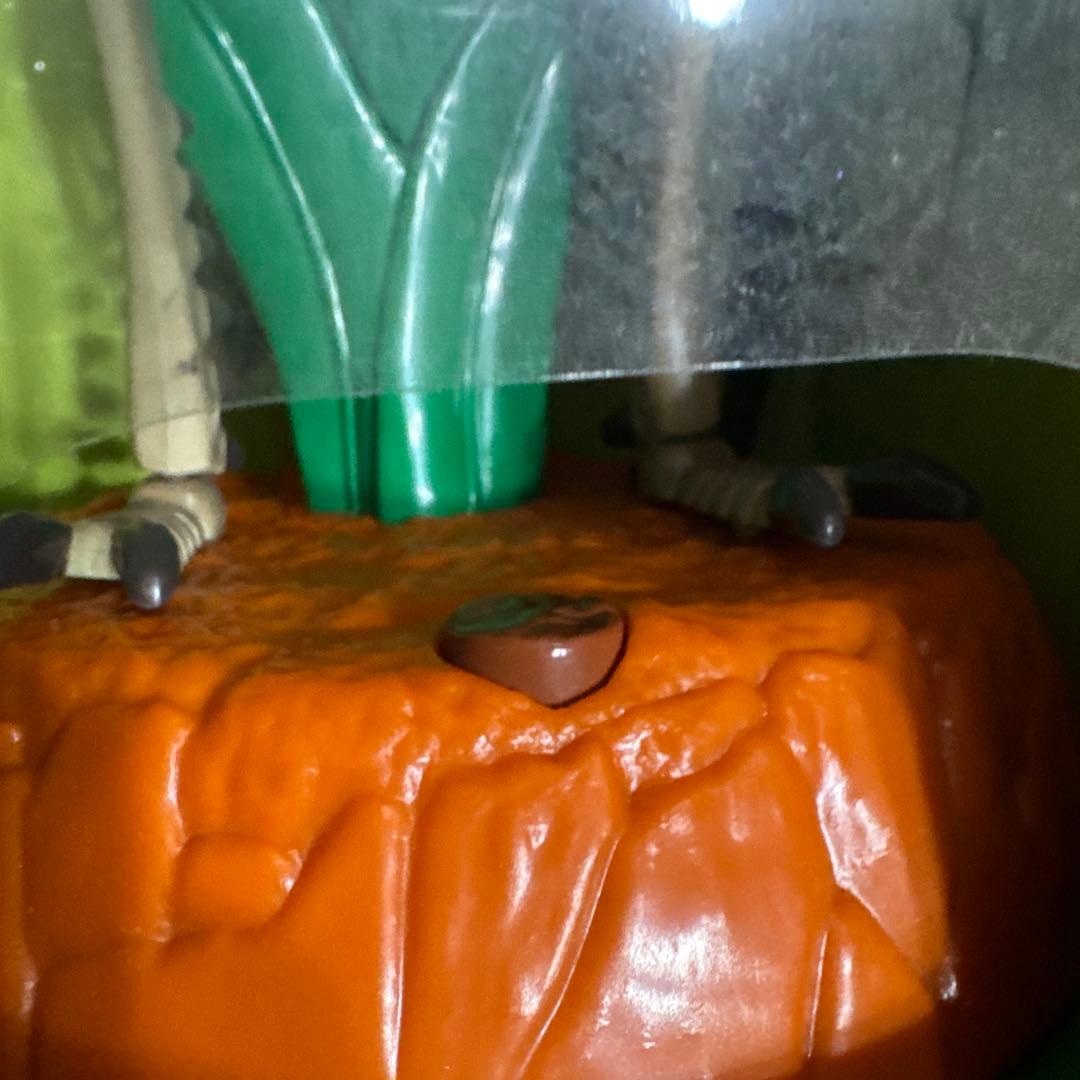 レア品！バグズライフ Talk 'N Dance Hopper