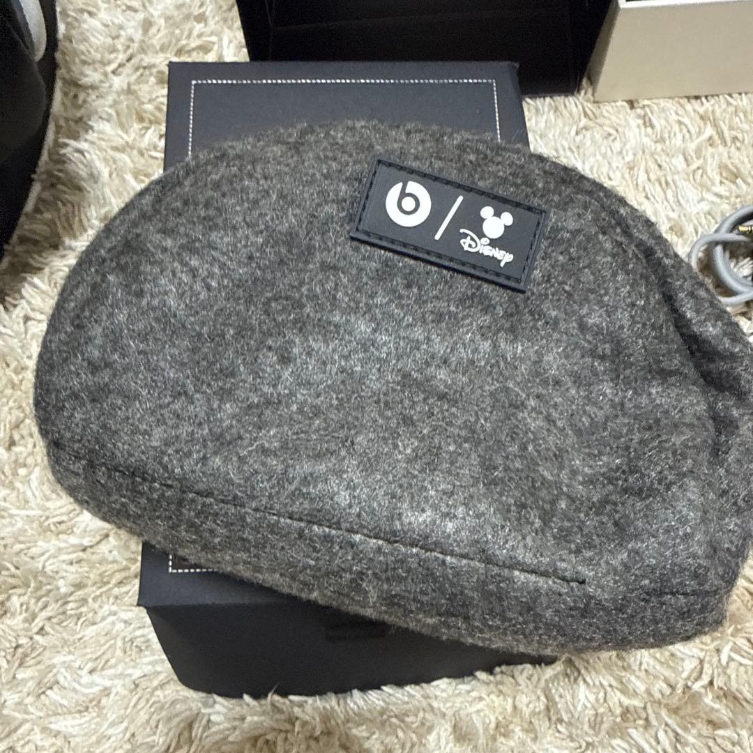 beats solo3 wireless Mickey's 90th 限定　美品