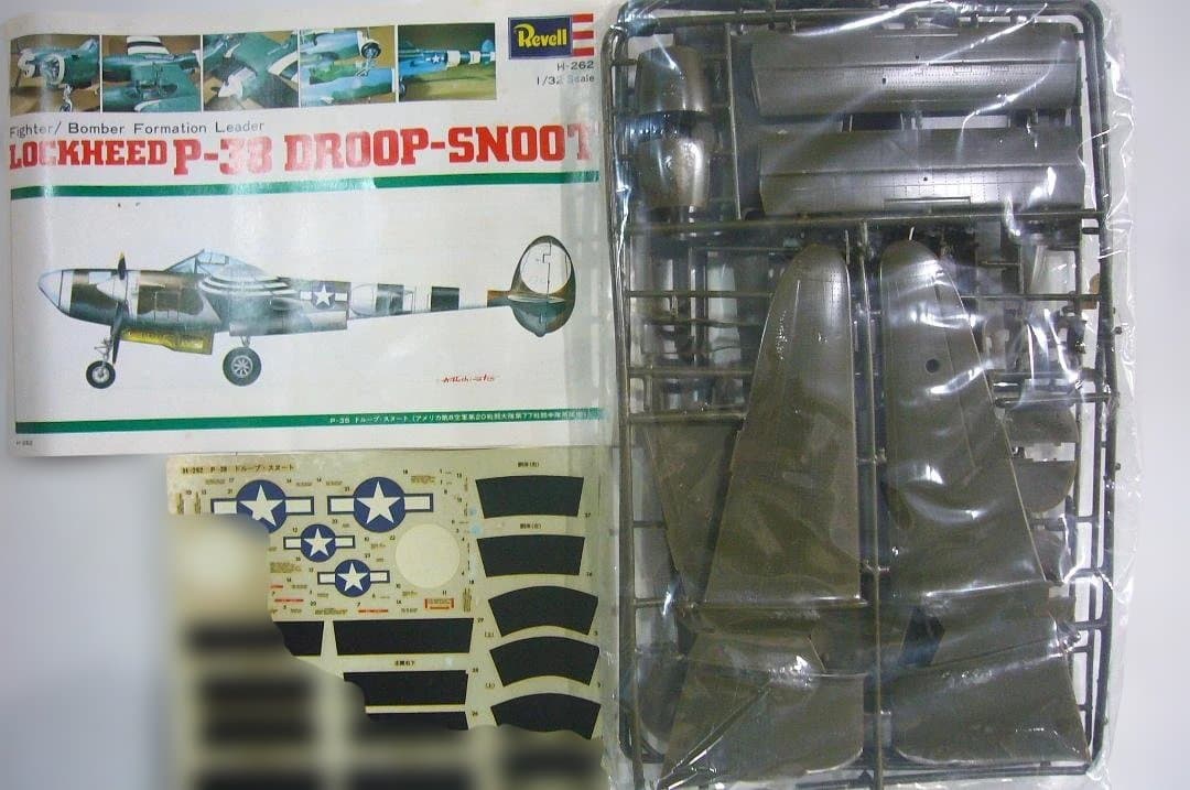 Revell 1/32 P-38 ①ドループ-スヌート　②ライトニング