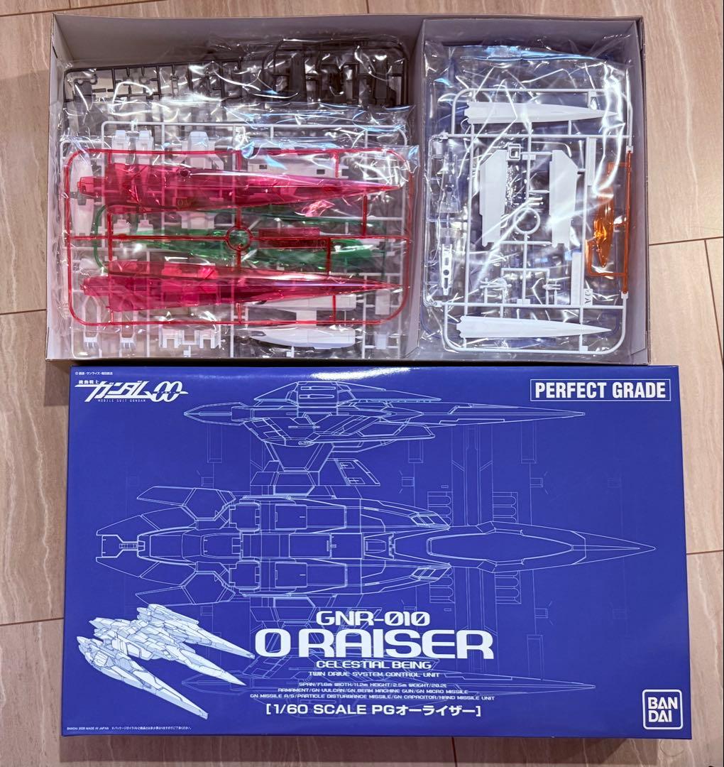 PG 1/60 ダブルオーライザー 一部組み立て済み