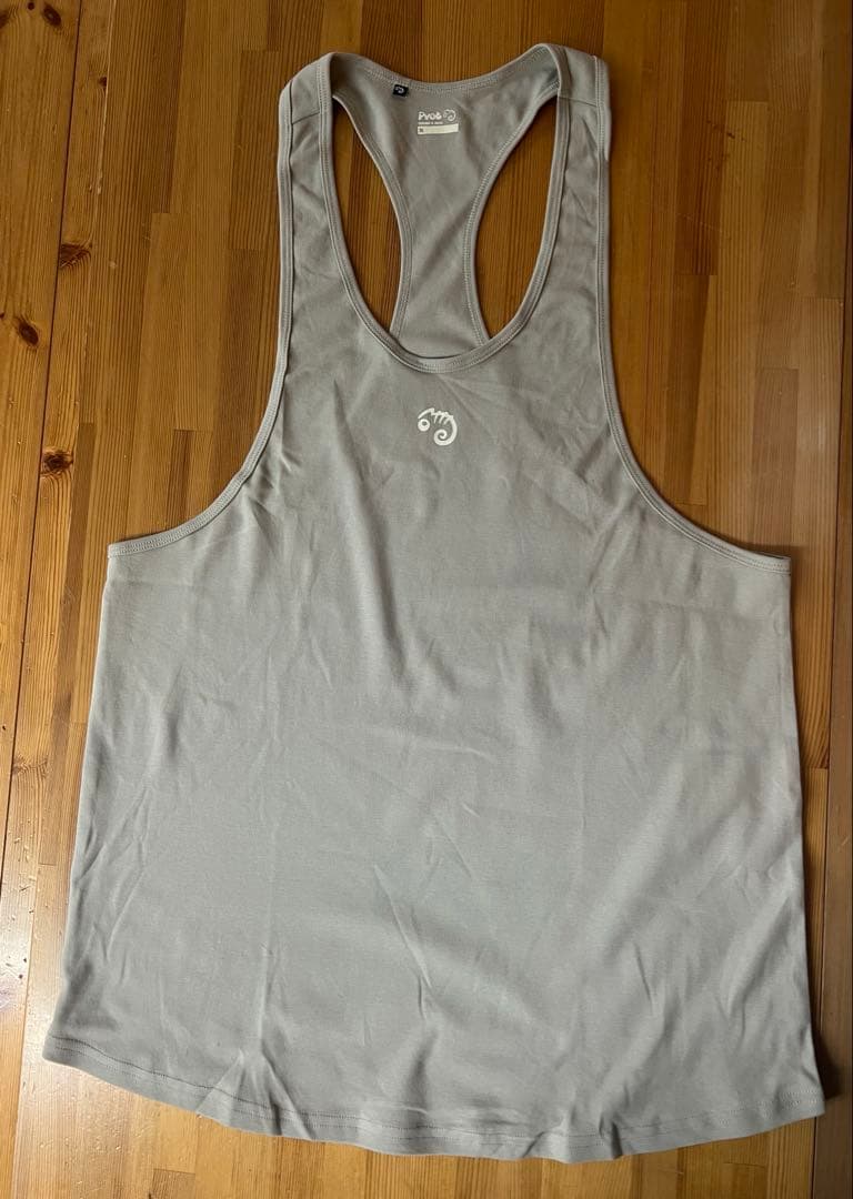 PVOT タンクトップ　3枚セット