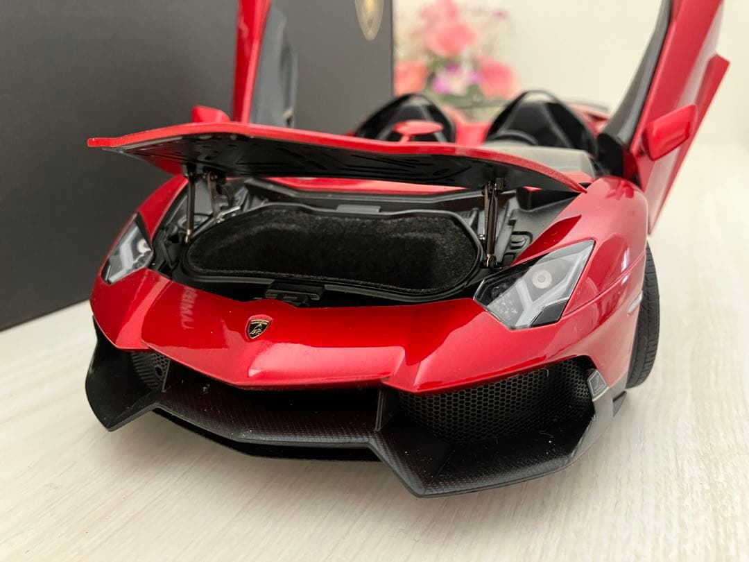 オートアート ランボルギーニ Aventador J 1/18
