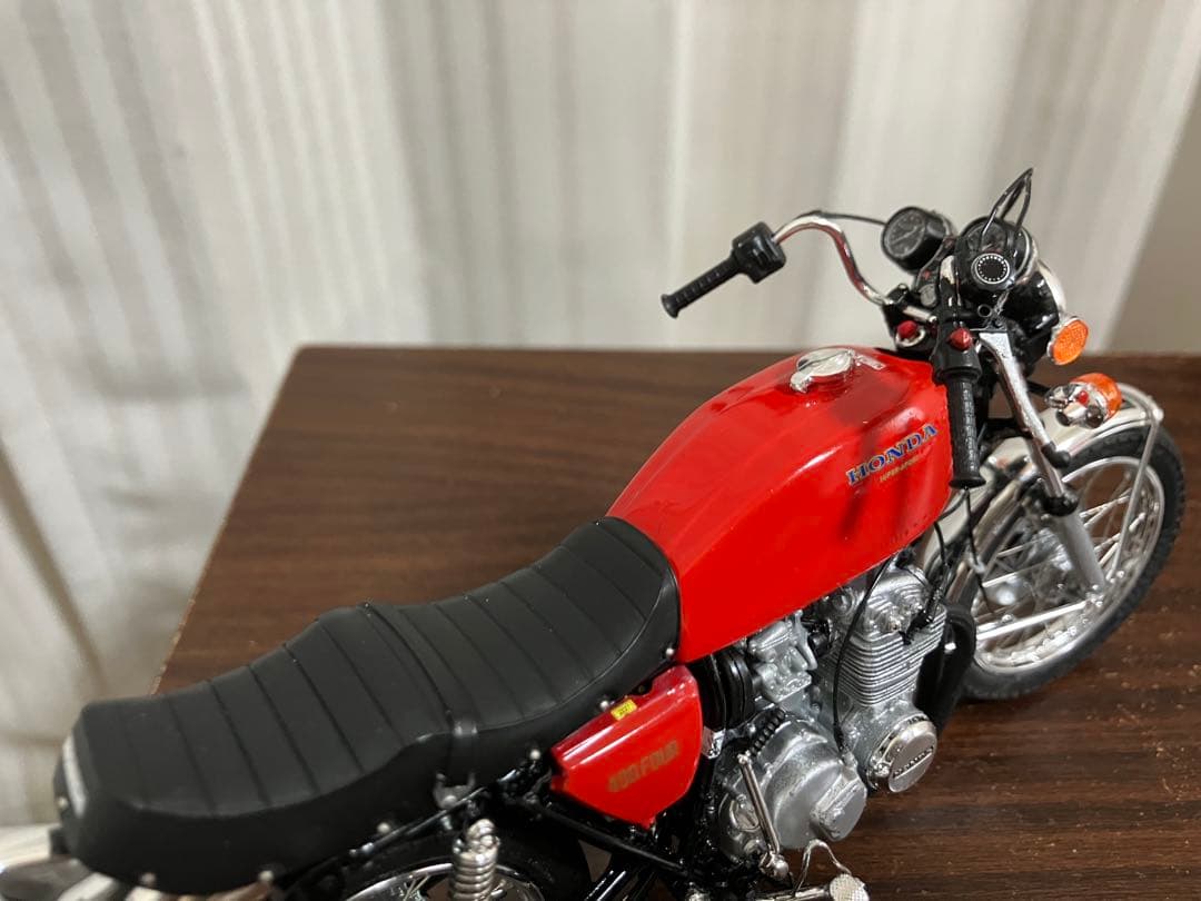 1/12スケールCB400FOURカスタム408ccバージョン レッド