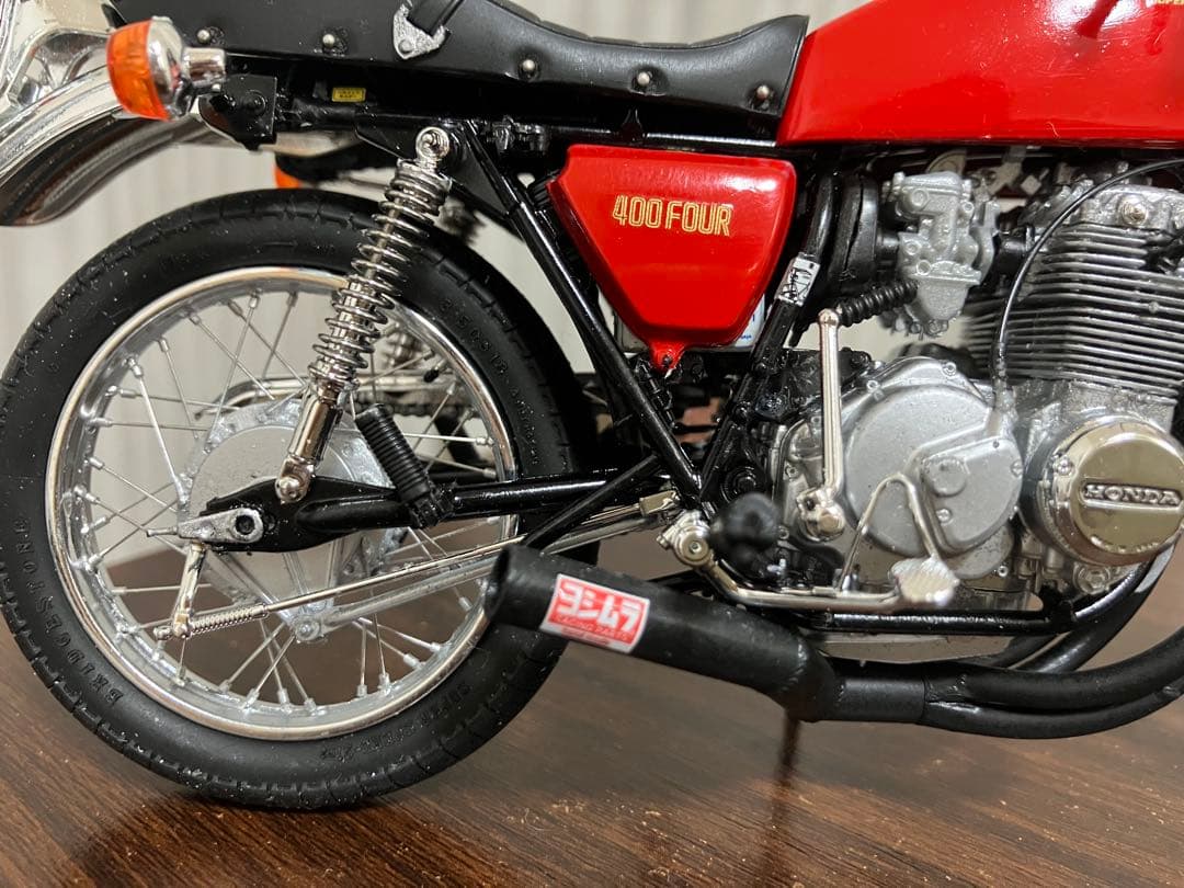 1/12スケールCB400FOURカスタム408ccバージョン レッド