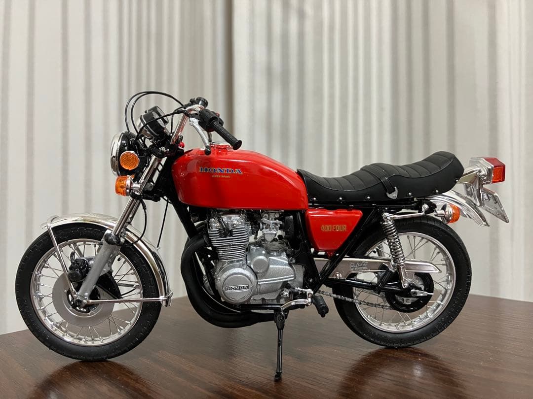1/12スケールCB400FOURカスタム408ccバージョン レッド