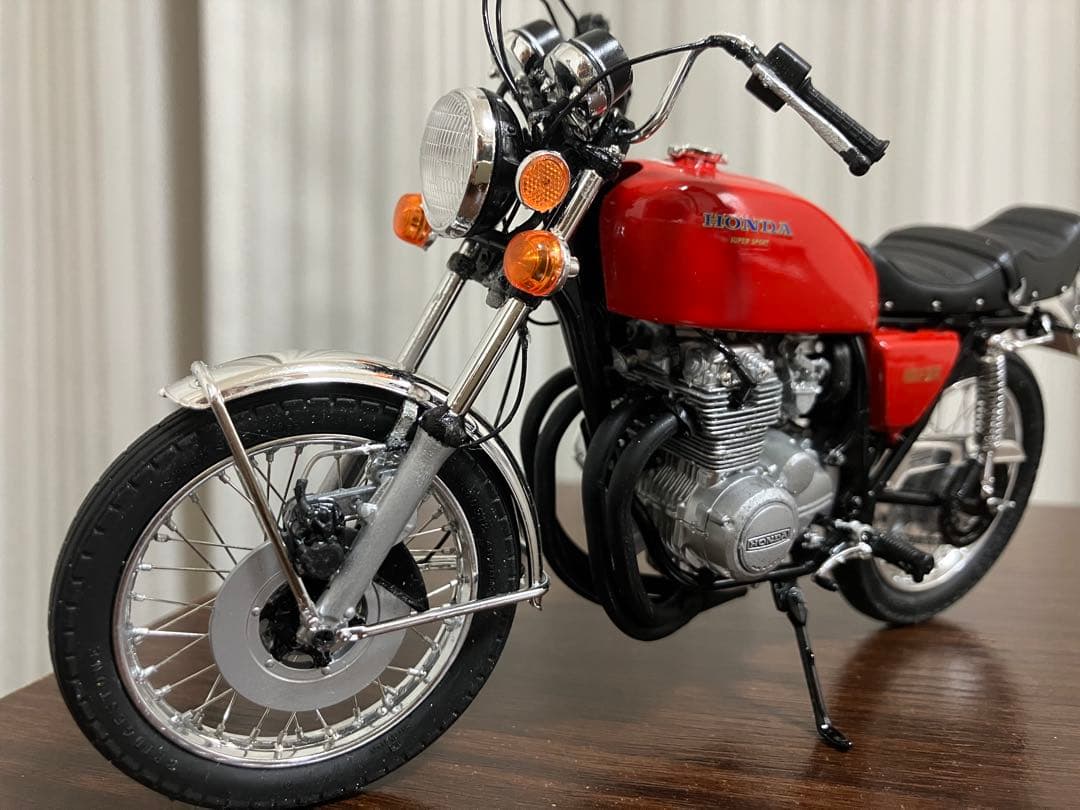 1/12スケールCB400FOURカスタム408ccバージョン レッド