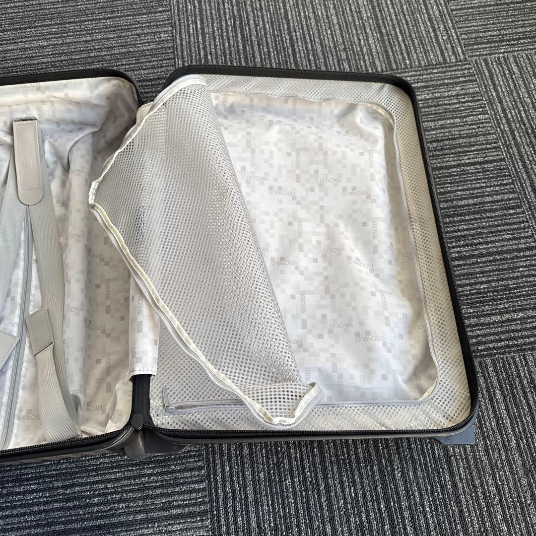 リモワ　スーツケース　32リットル