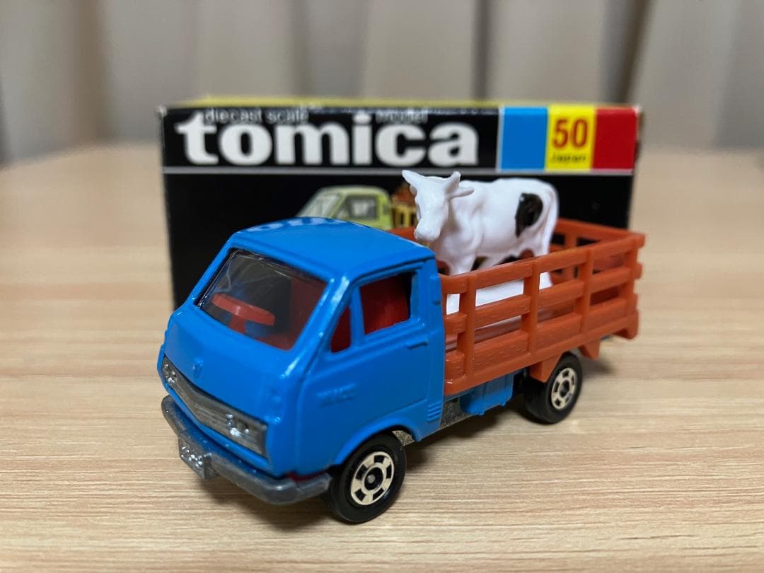 トミカ　黒箱　50-1-10 トヨタ　ハイエース　牧場トラック