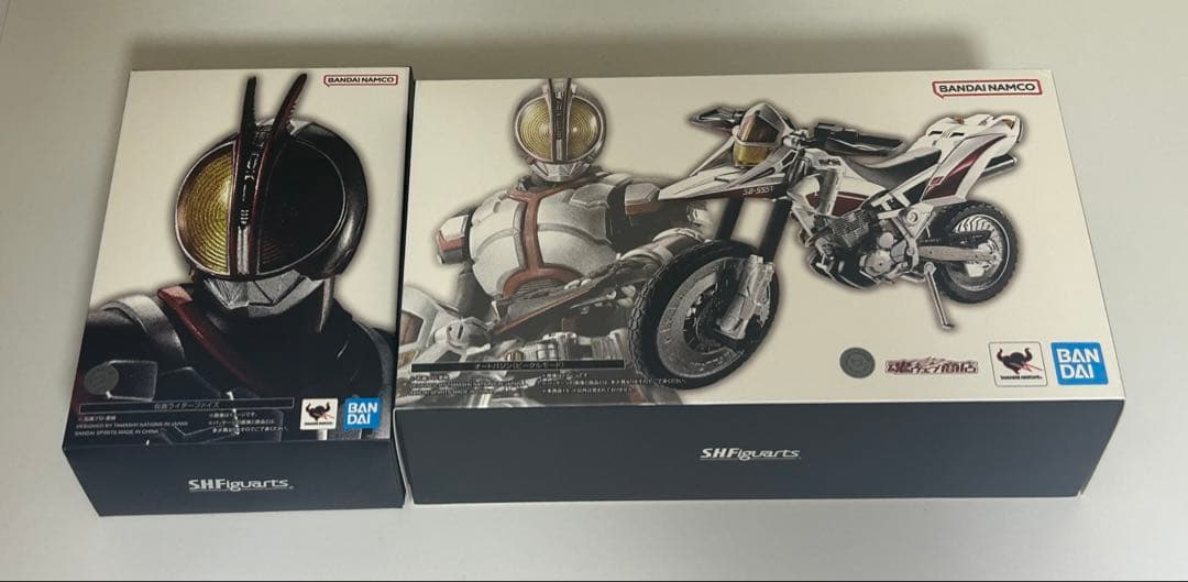 真骨彫製法　仮面ライダーファイズ　S.H.Figuarts オートバジン