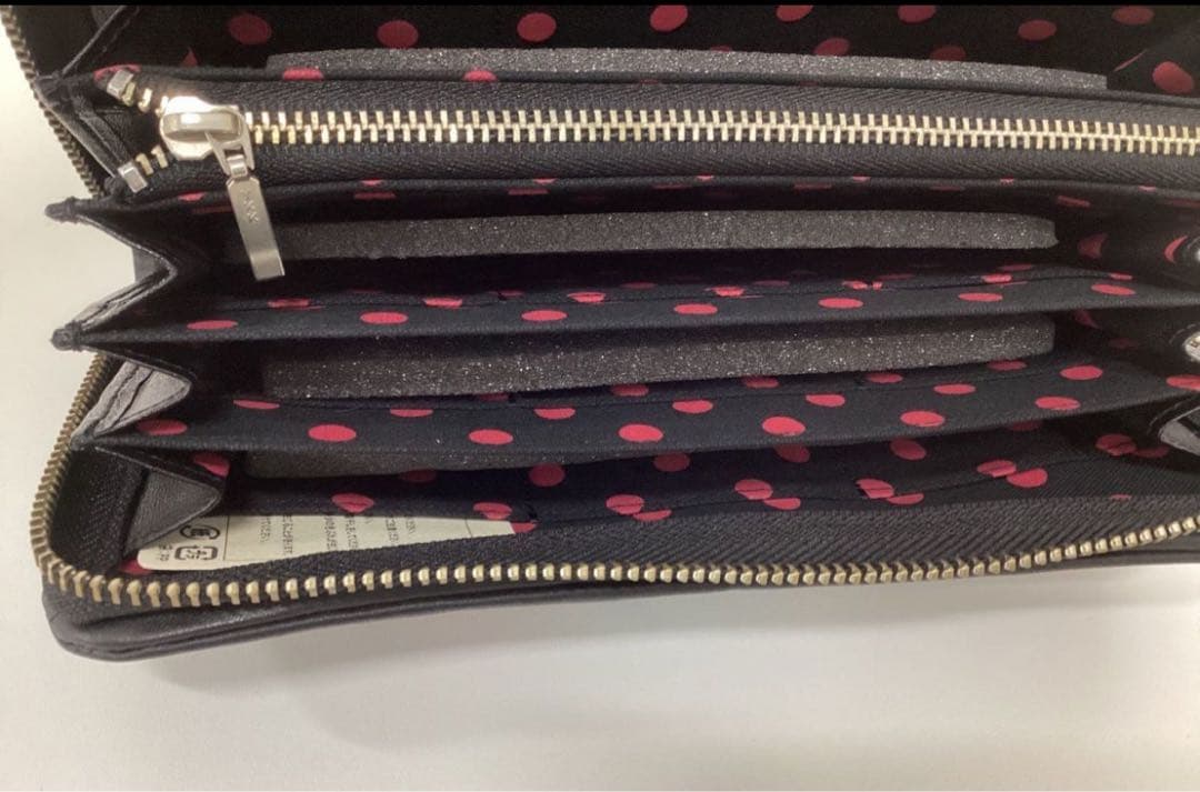 まどかマギカ べべ 逃走中 本革財布 未使用