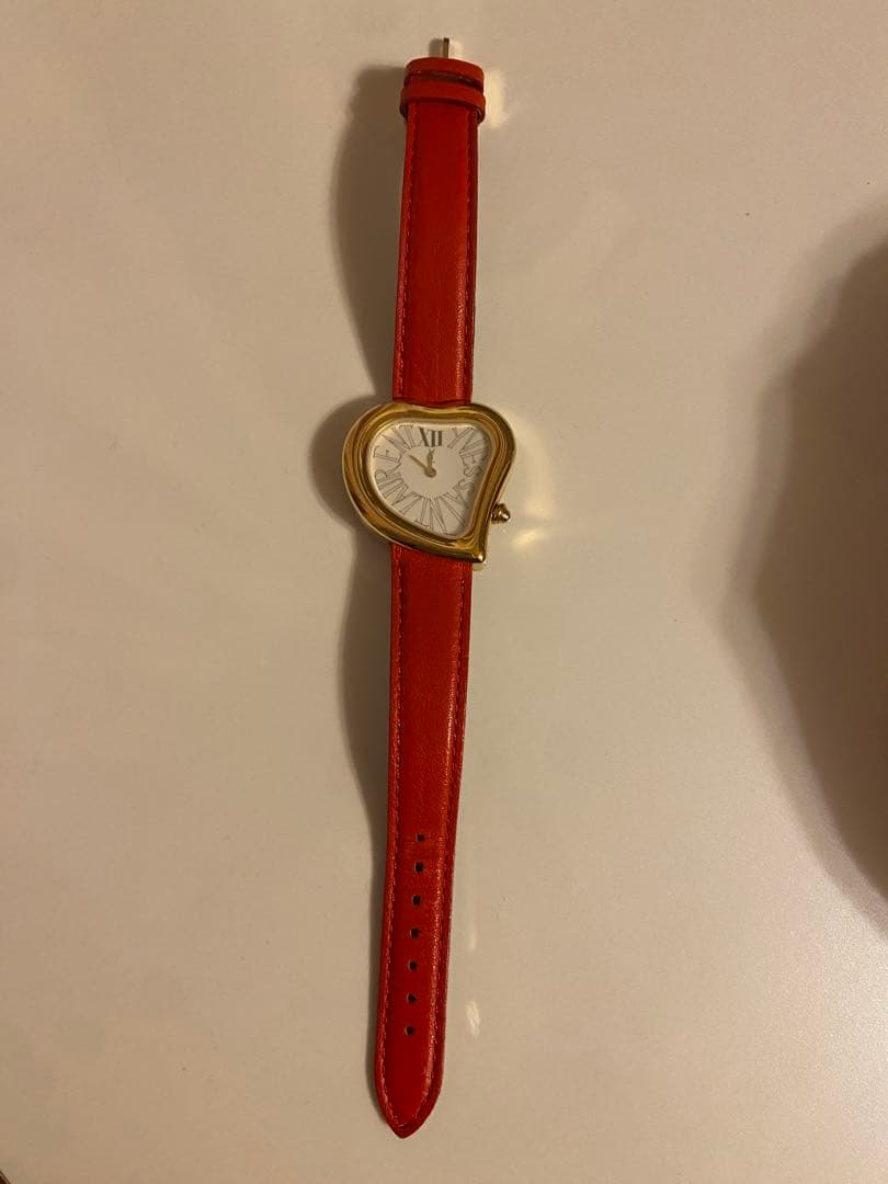 イヴサンローラン　腕時計　ハート