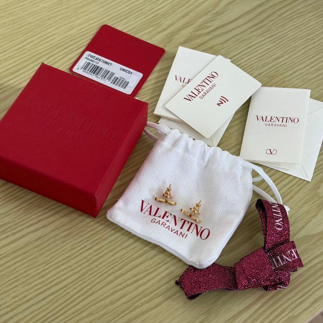 最終値下げ❗️超美品❗️ヴァレンティノ Vロゴ シグネチャー メタル ピアス