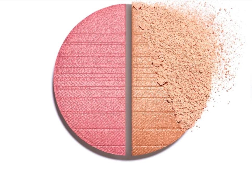 CHANEL レ ベージュ ヘルシー ゴールデン グロウ パウダー チーク