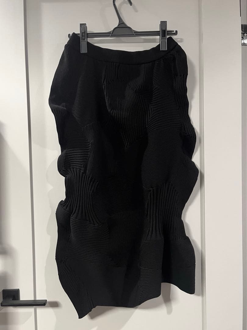 ISSEY MIYAKE ブラック ニット スカート