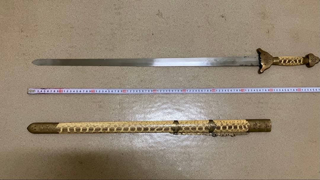 龍泉剣 太極剣 漢剣 太極拳八卦掌 模造刀模擬刀中華中国武術功夫 中国刀剣つるぎ