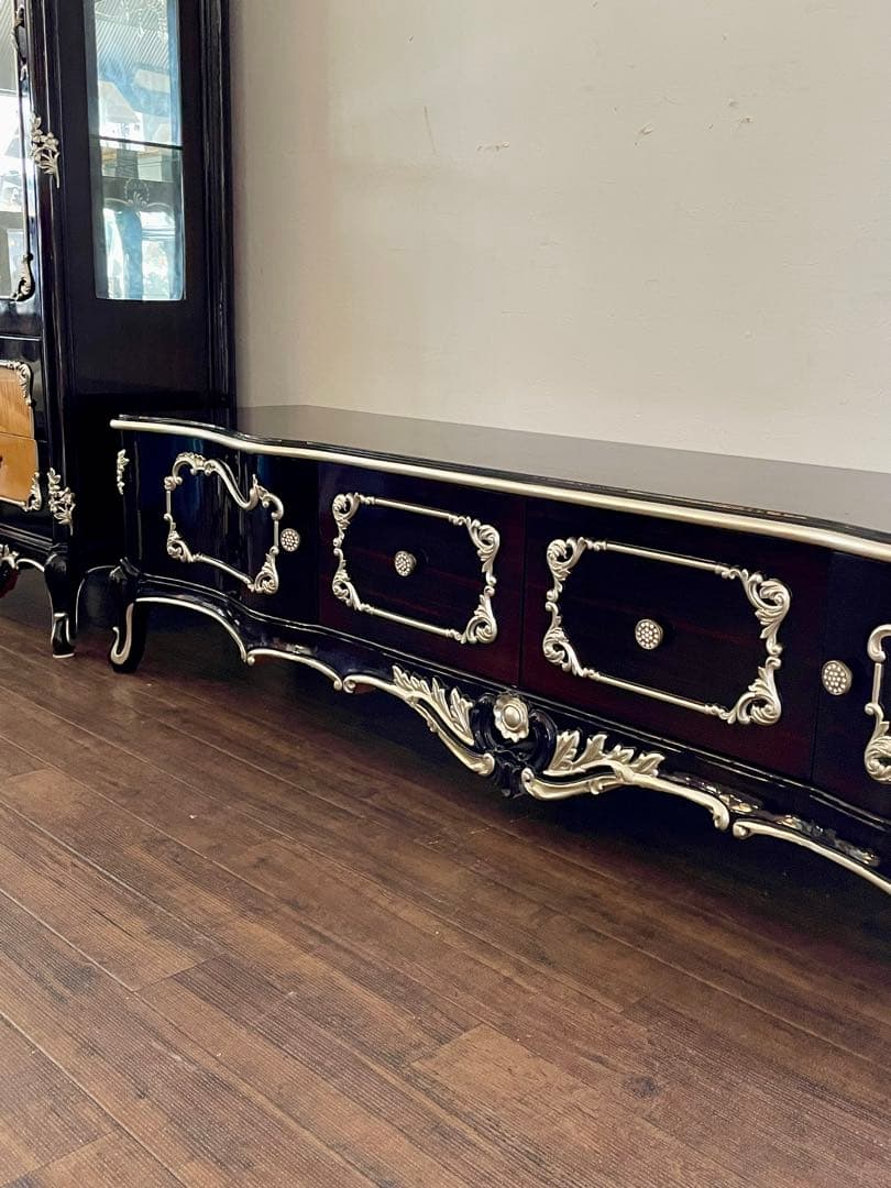 r151r121 ヨーロッパ アンティーク調のクラシックローボード サイドボード