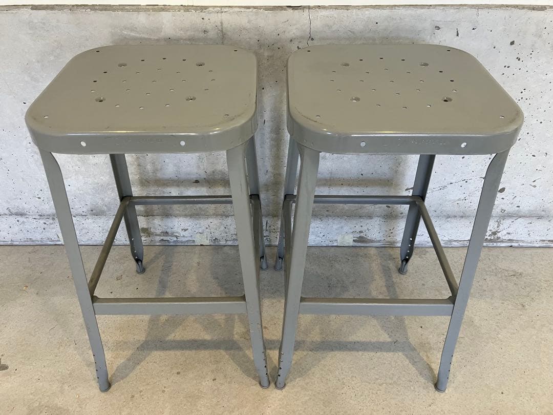 LYON リヨン社 スツール 2脚セット