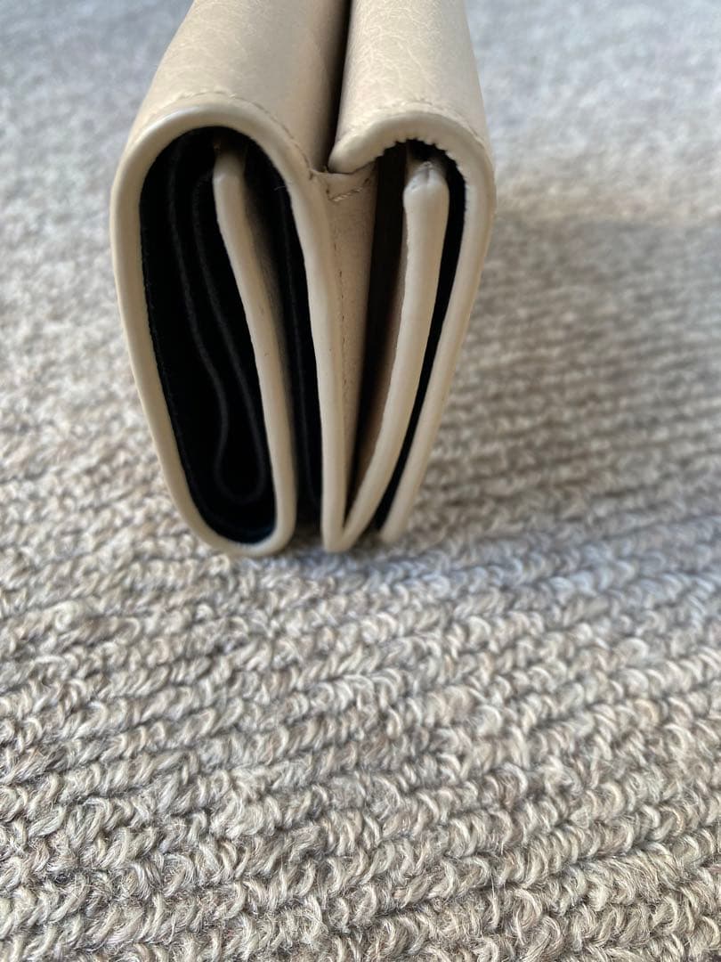 バレンシアガミニ財布