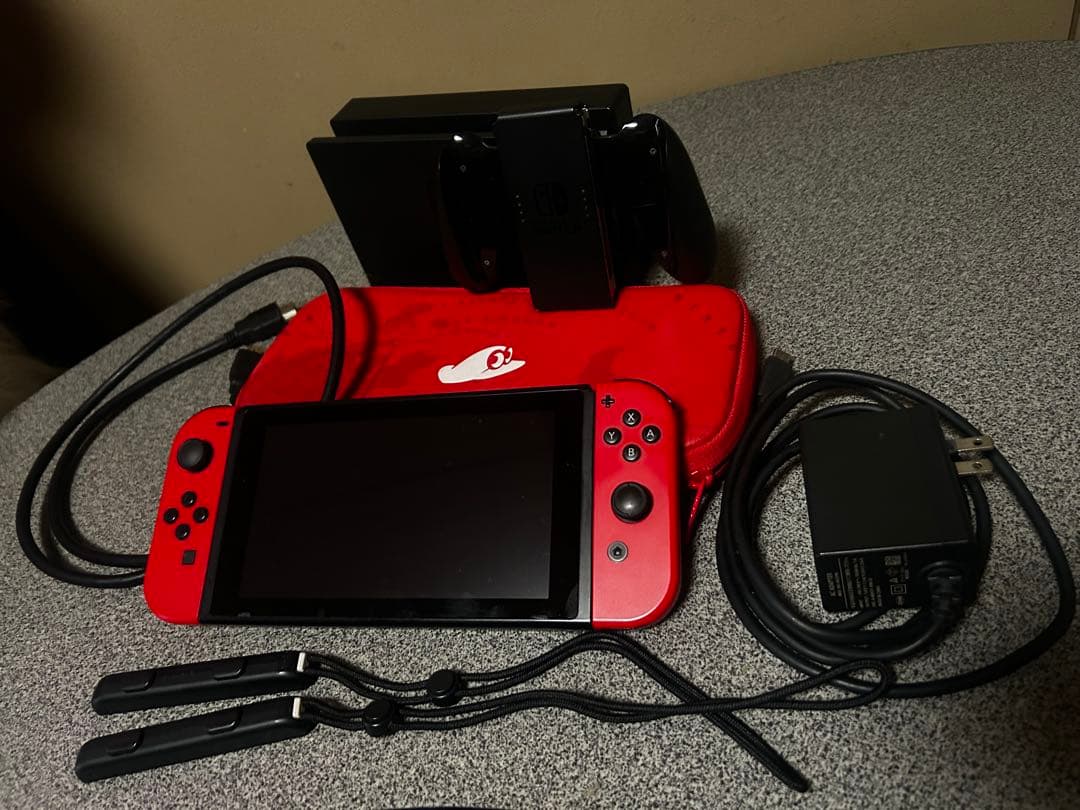 【キャリングケース付】Nintendo Switch 本体 レッド【箱なし】