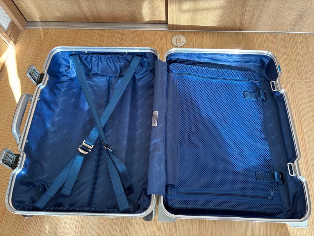 美品RIMOWA トパーズ 32L 2輪　機内持ち込み可