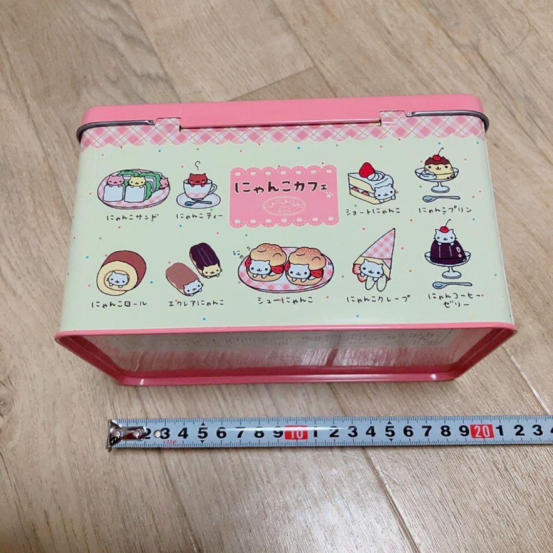 San-X サンエックス　にゃんにゃんにゃんこ　ケース