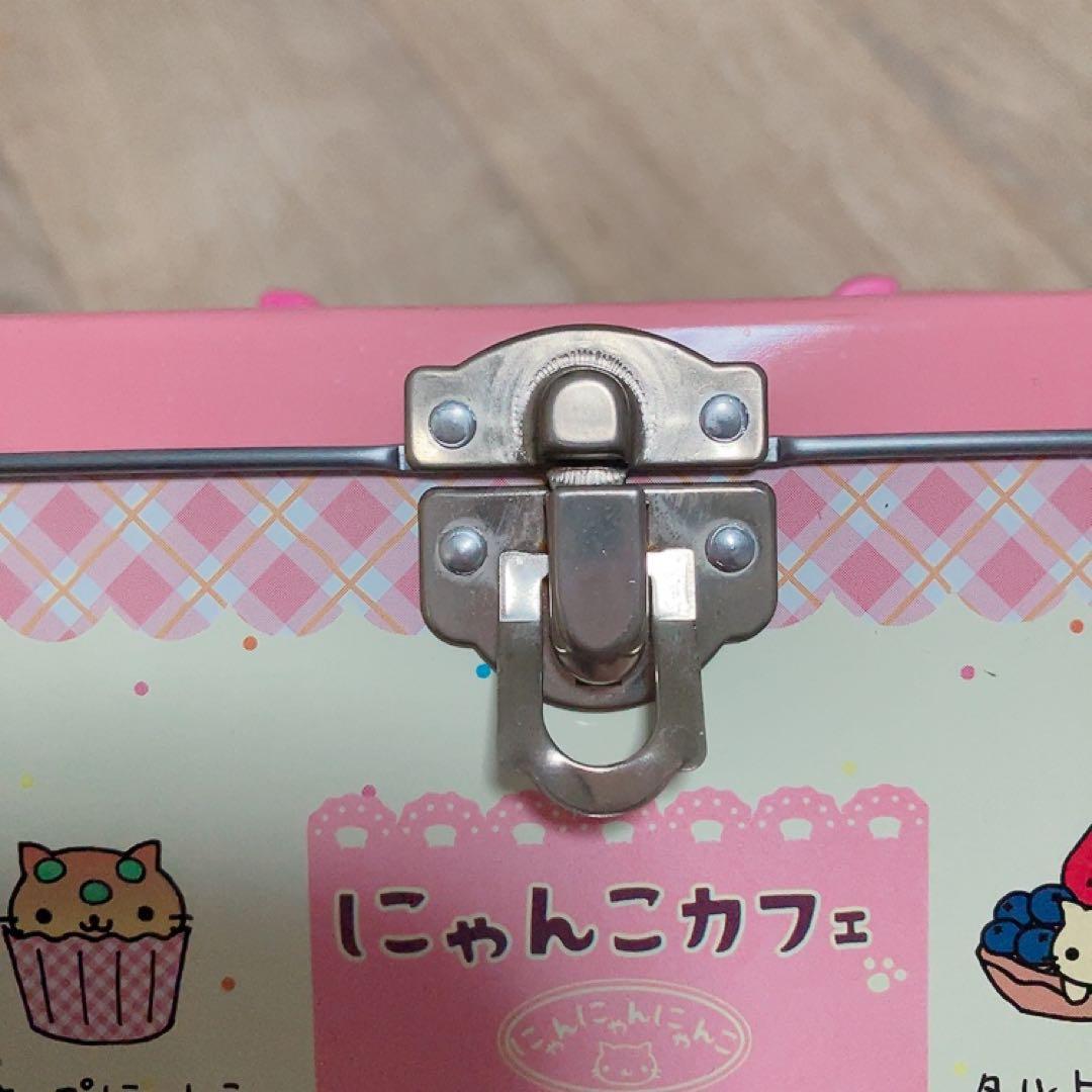 San-X サンエックス　にゃんにゃんにゃんこ　ケース