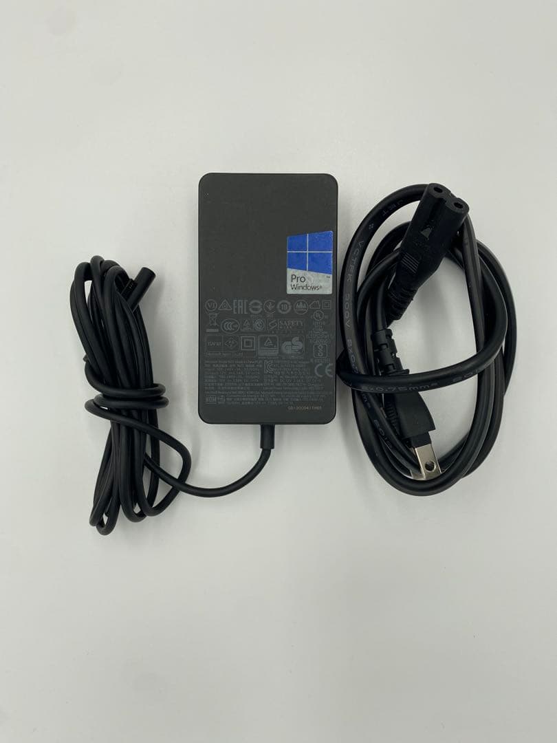 美品バッテリー良好Surface Pro 8GB/256GBセルラーモデル