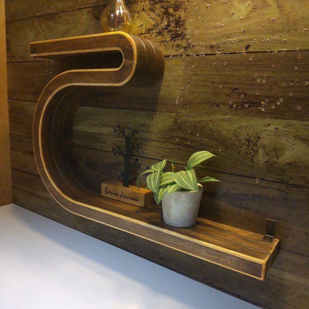 ウォールシェルフ　ウォールラック　飾り棚　北欧【前作より大きめ】