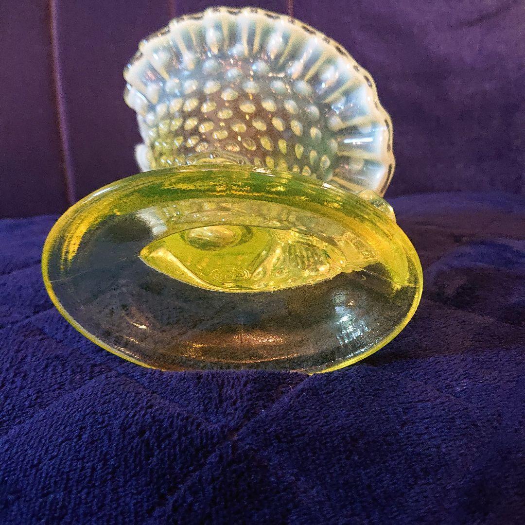 美品☆フェントン、ヴァセリンガラス、イエローオパールセント、ベース