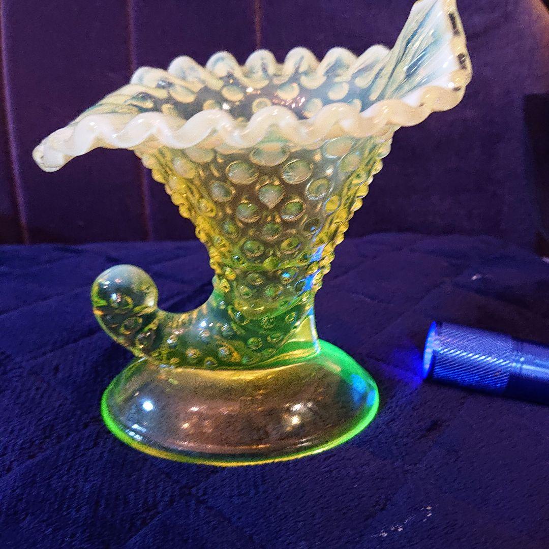 美品☆フェントン、ヴァセリンガラス、イエローオパールセント、ベース