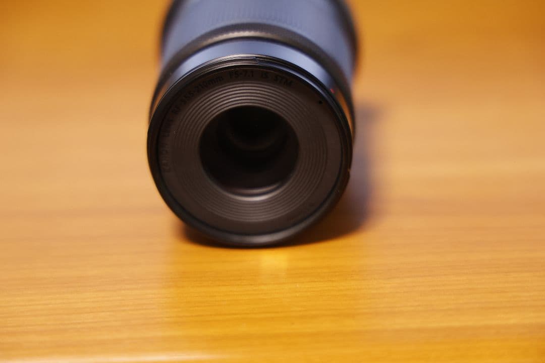 RFレンズ55-210mm f5-7.1 IS STM+保護フィルター、フード