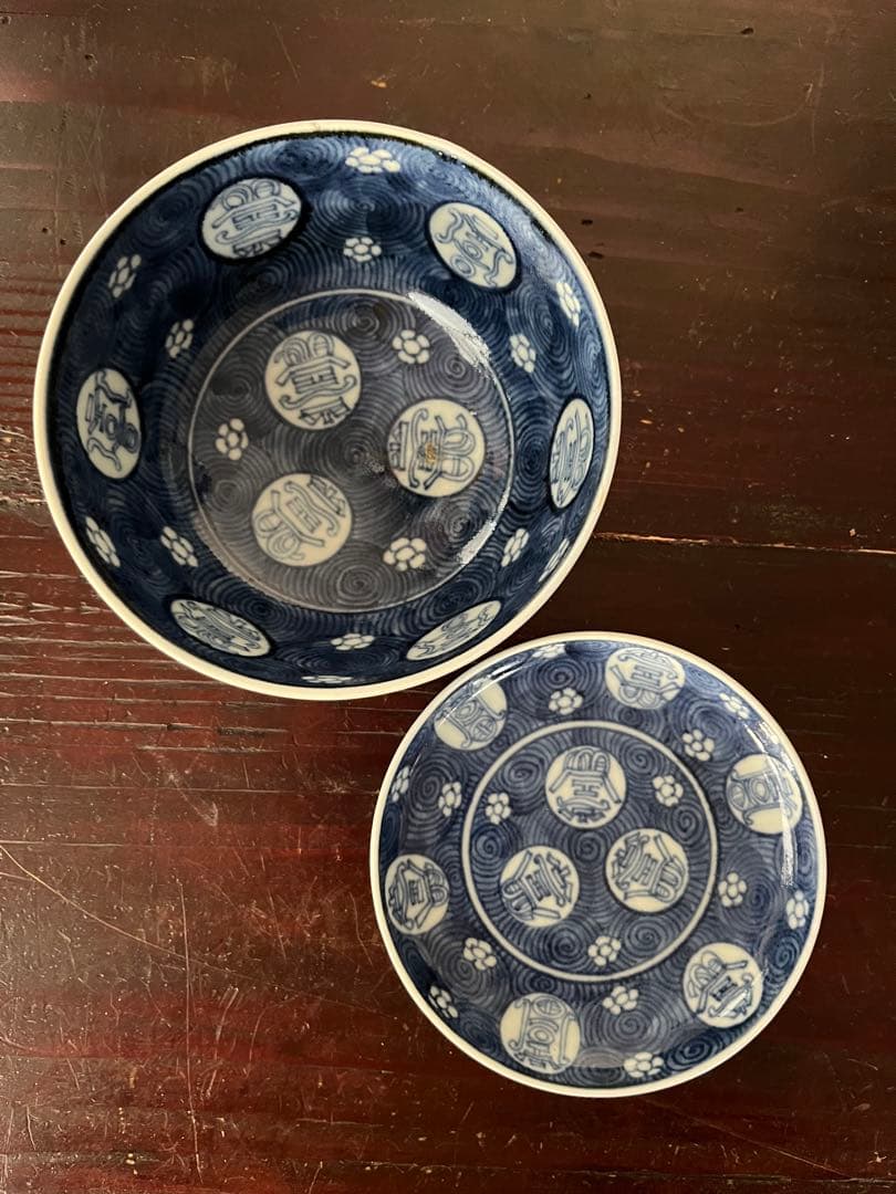 a！２点おまとめ！古伊万里　染付　白抜き　吉祥文字　渦巻文尽　蓋付茶碗