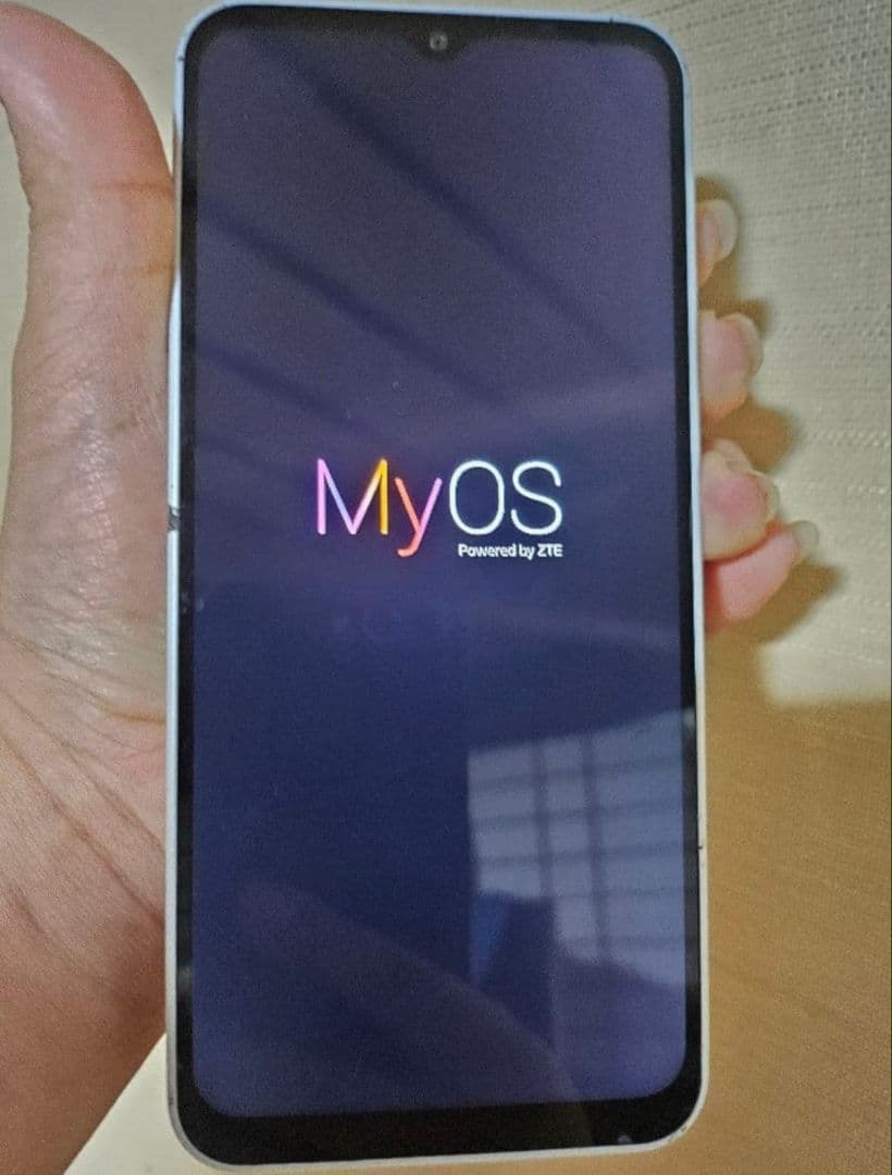 携帯電話本体 libero 5g iv ZTE A302ZT 4GBRAM 128GBROM