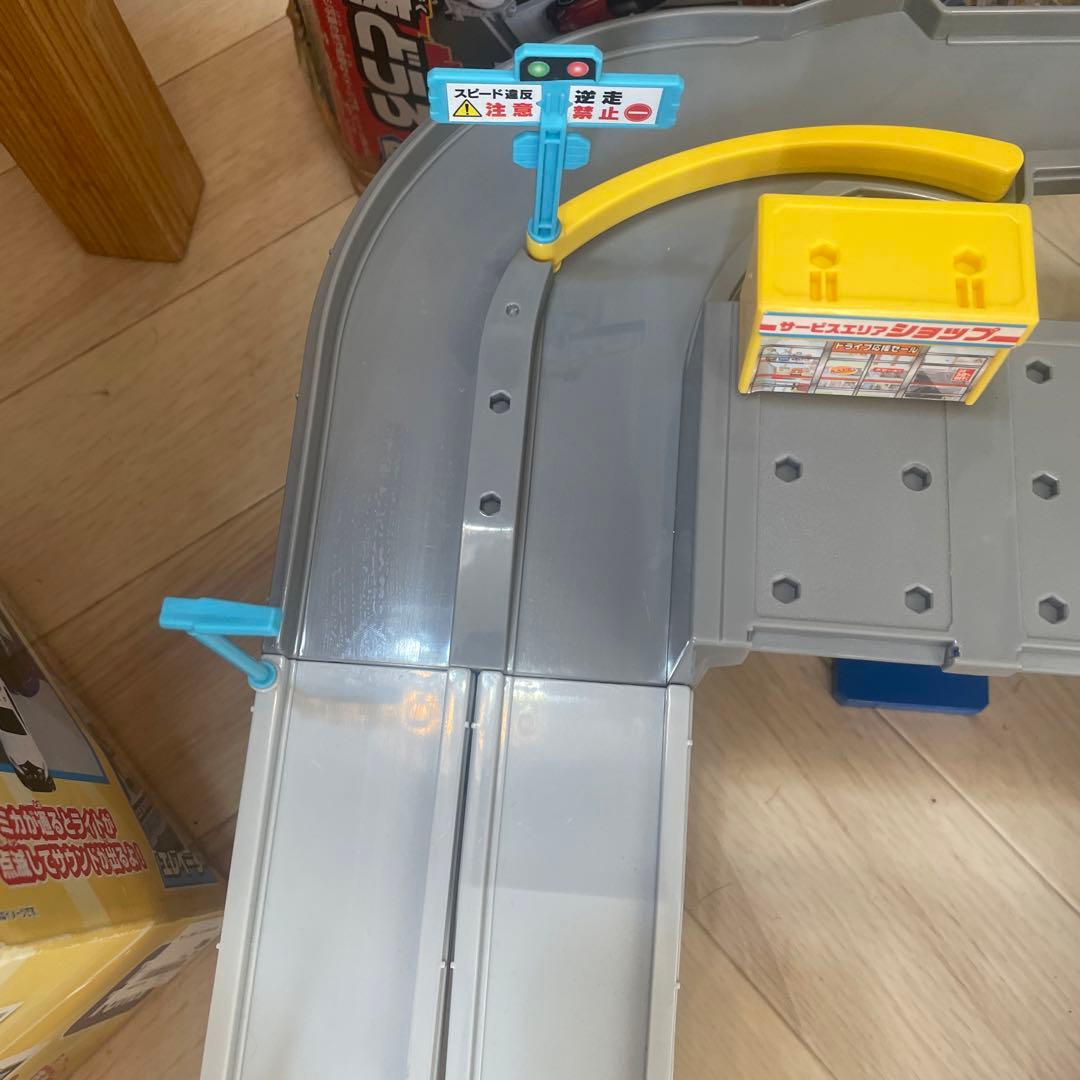 トミカ　DXサウンドポリスステーション　トミカアクション高速道路　まとめ売り