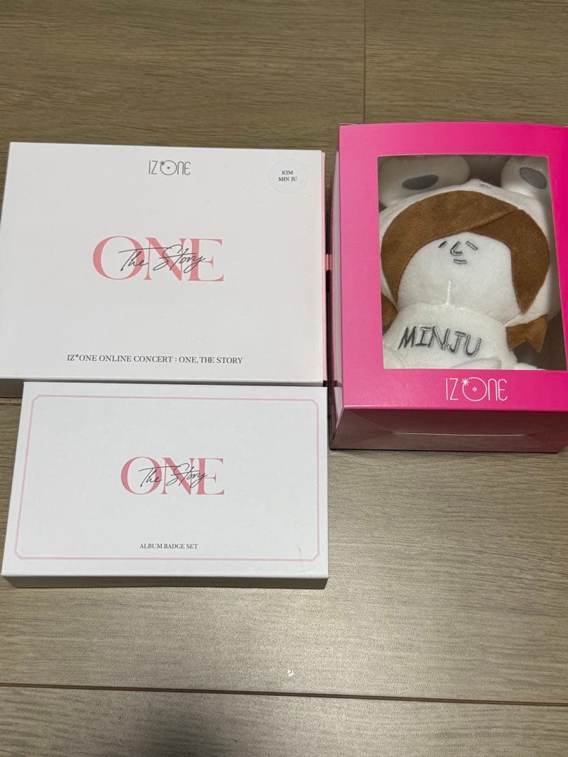 IZ*ONE グッズセット アルバム ペンライト　ぬいぐるみ