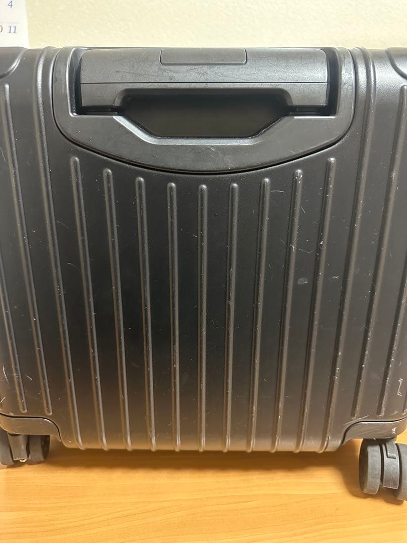 （makoto）リモワ Essential Sleeve コンパクト