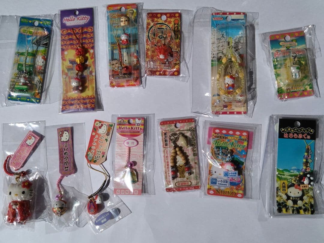 合馬公式アカウント1 激レア　ハローキティ根付　まとめ売り　141個