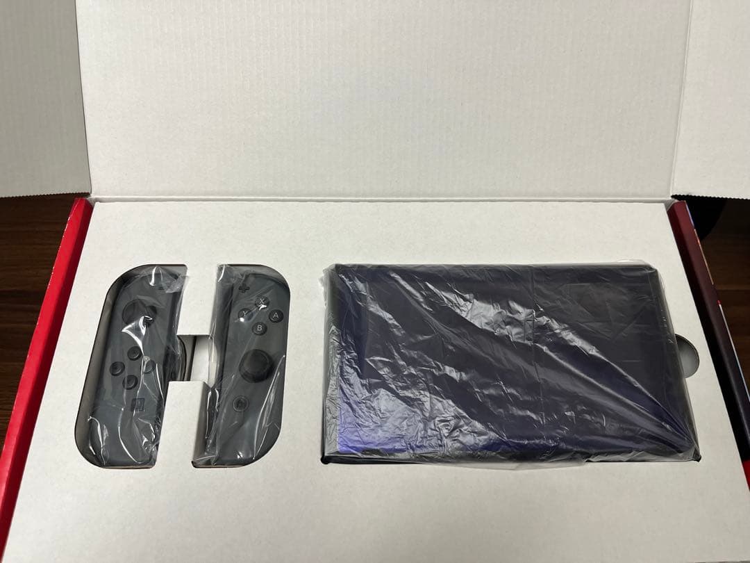 ニンテンドースイッチ本体グレーNintendo Switch箱付属品完備