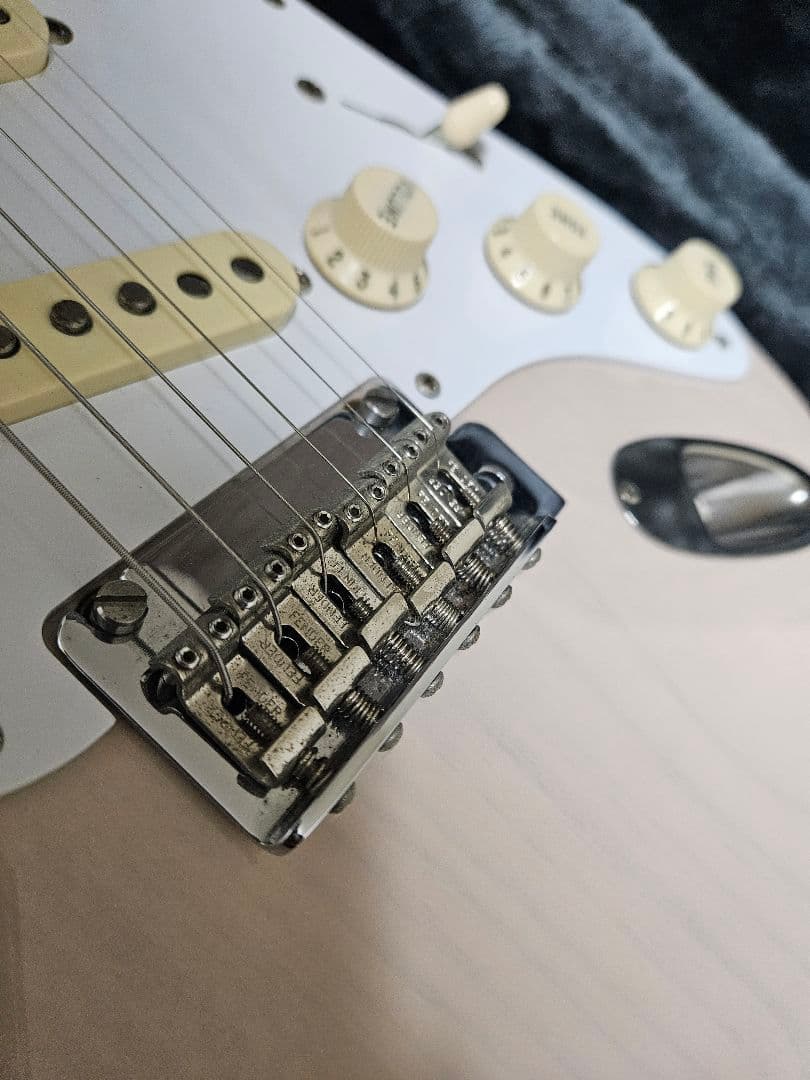 ギター Fender Hybrid 50s Stratocaster US Blonde