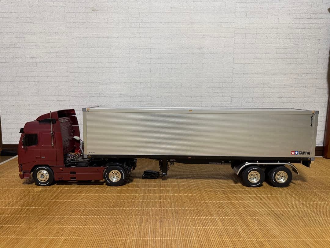 た*️様 【送料込】タミヤRCビックトラックシリーズ　ボルボトレーラーセット