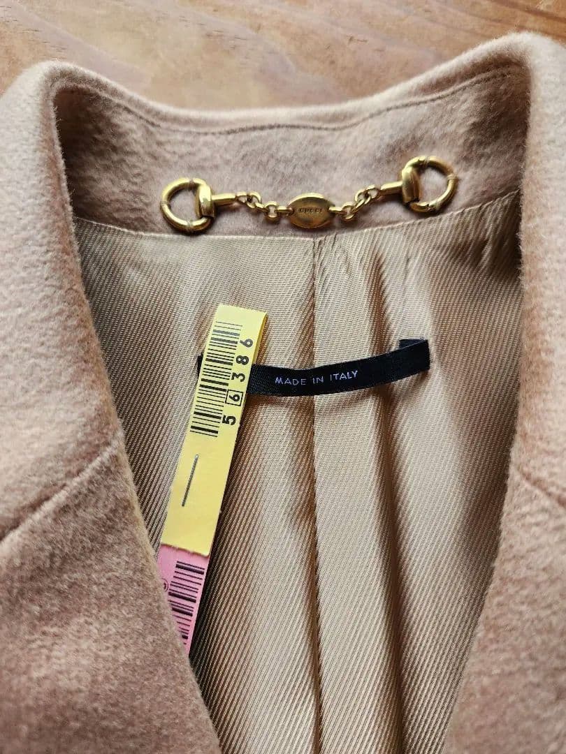 GUCCI グッチ コート ベージュ キャメル 比翼ボタン　国内正規店購入
