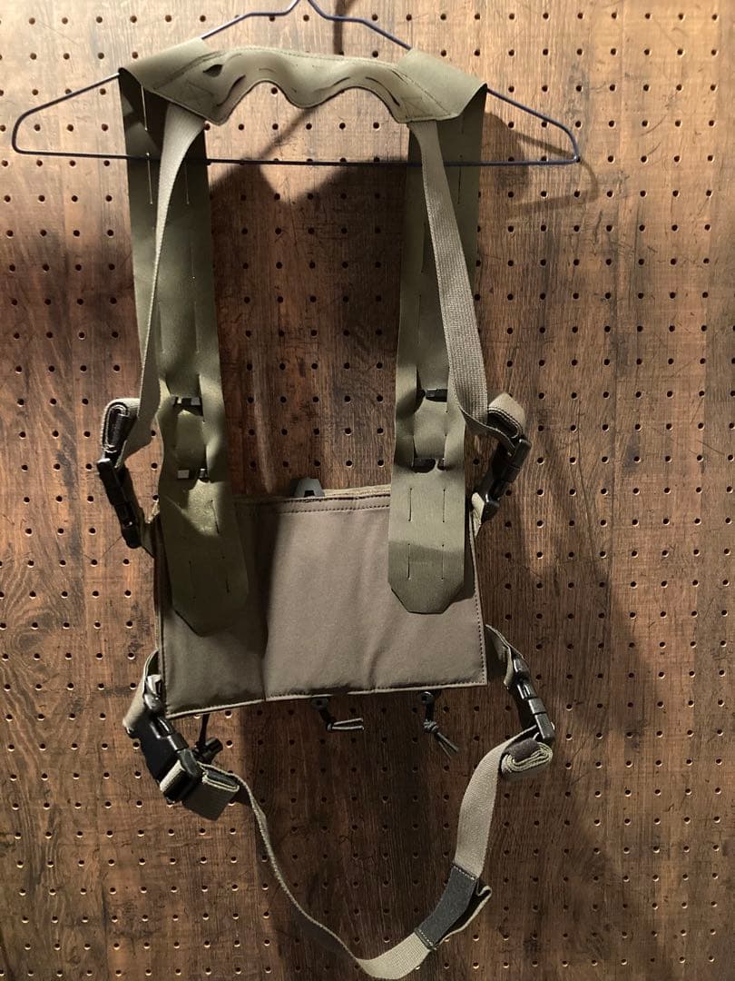 ダイレクトアクション　チェストリグ　美品　ポーランド製